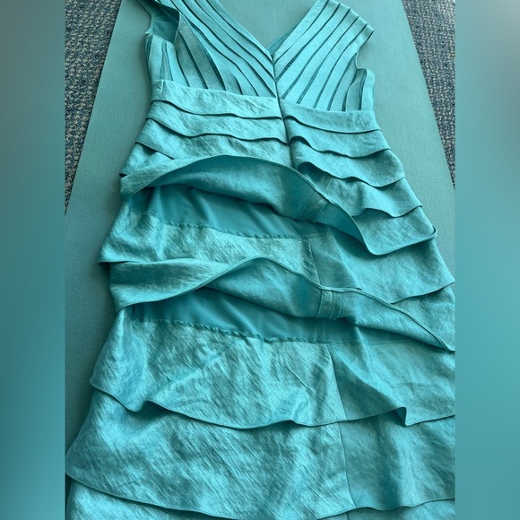 Adrianna Papell Crisscross Shutter Pleat Sheath Dress Green Size 10 Cocktail - Picture 8 of 12